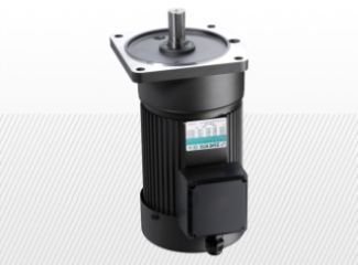 G12V típus 100-200 W 2,1 - 16,6 Nm